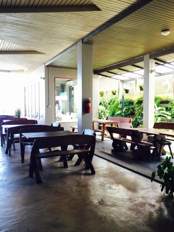 פראצ'ואפ קירי קאן Prachuap Beach Hotel מראה חיצוני תמונה