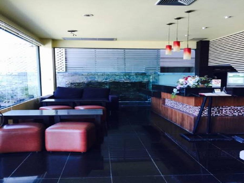 פראצ'ואפ קירי קאן Prachuap Beach Hotel מראה חיצוני תמונה