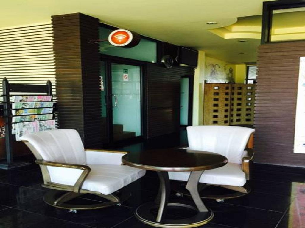 פראצ'ואפ קירי קאן Prachuap Beach Hotel מראה חיצוני תמונה