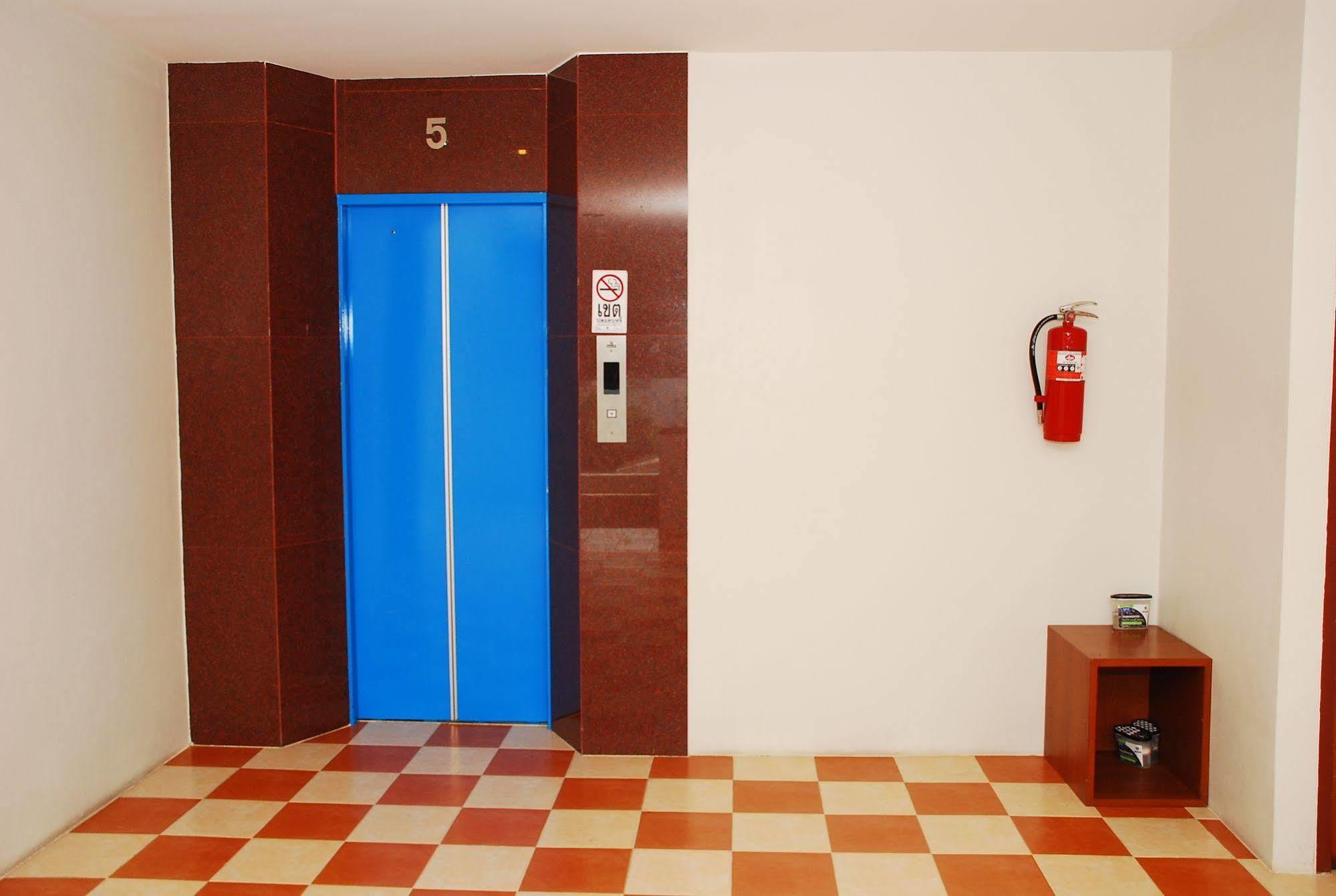 פראצ'ואפ קירי קאן Prachuap Beach Hotel מראה חיצוני תמונה