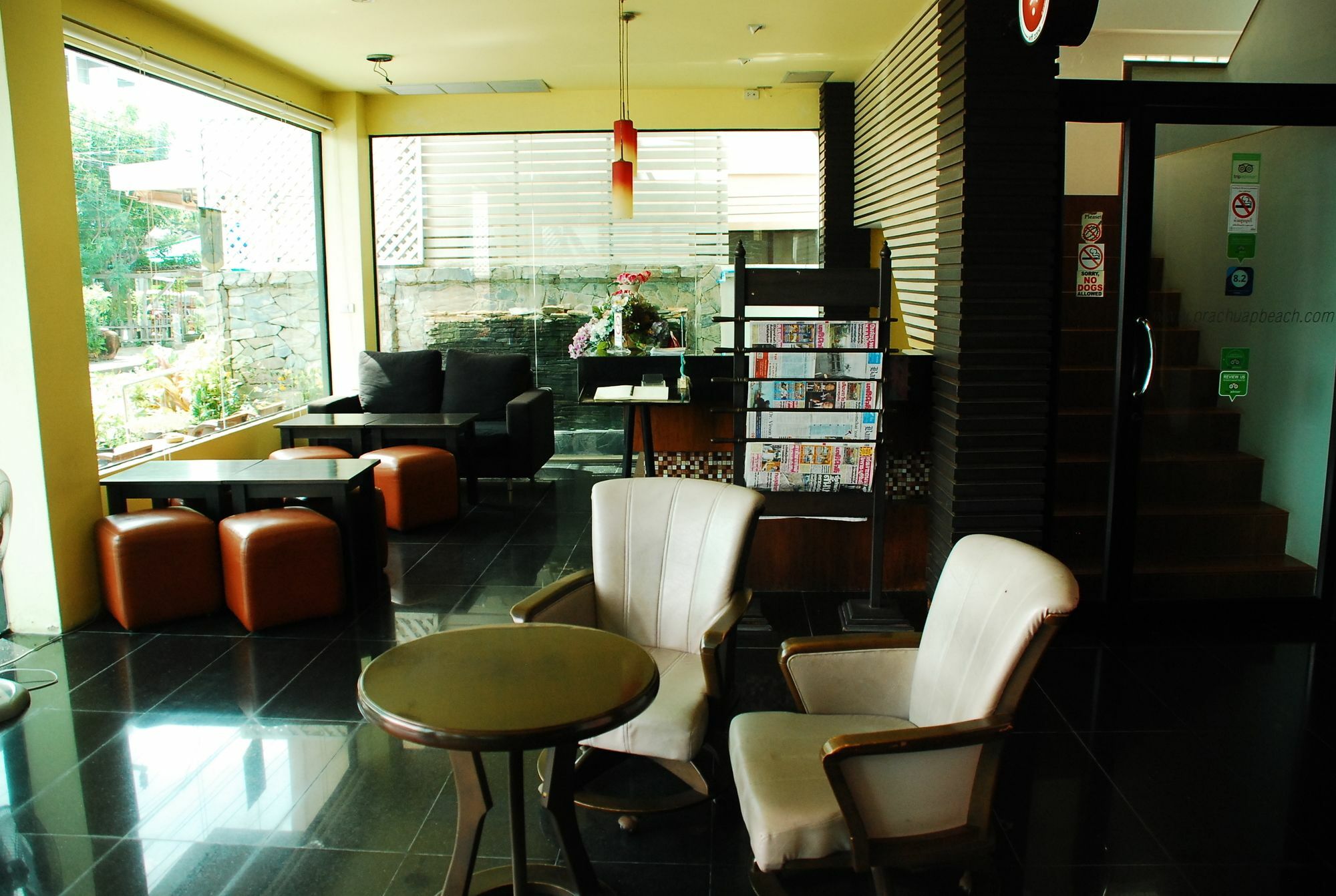 פראצ'ואפ קירי קאן Prachuap Beach Hotel מראה חיצוני תמונה