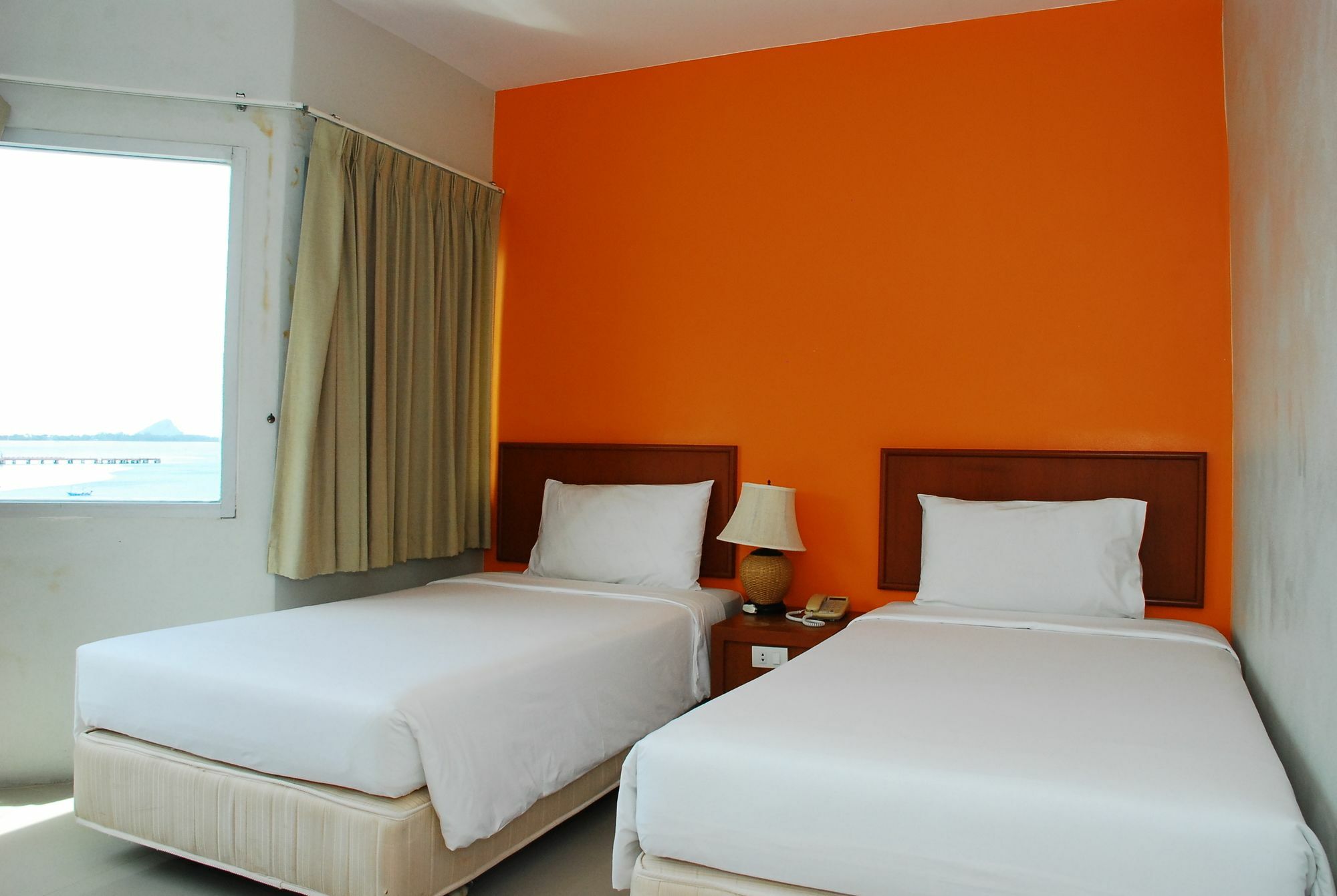 פראצ'ואפ קירי קאן Prachuap Beach Hotel מראה חיצוני תמונה